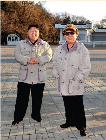 본문 이미지 - 2011년 12월 개선청년공원유희장 현지지도.('조선' 갈무리)ⓒ 뉴스1