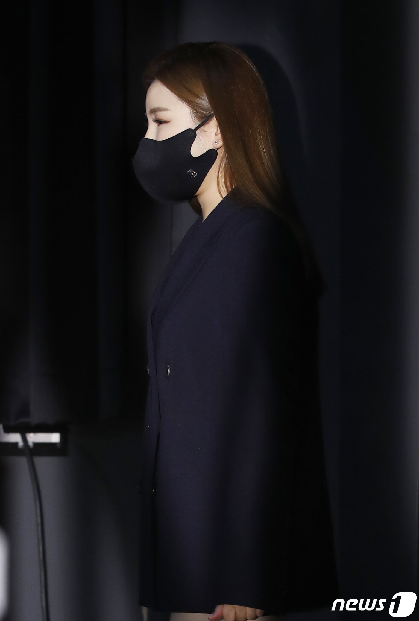 본문 이미지 - 가수 송가인이 7일 서울 롯데시네마 건대점에서 열린 영화 ‘매미소리’ 언론시사회 및 기자간담회에 참석하고 있다. ⓒ News1 권현진 기자