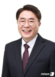 본문 이미지 - 충북 청주시장 출마를 선언한 최진현 국민의힘 충북도당 정책실장.(최진현 국민의힘 충북도당 정책실장 제공).2022.3.14/ⓒ 뉴스1