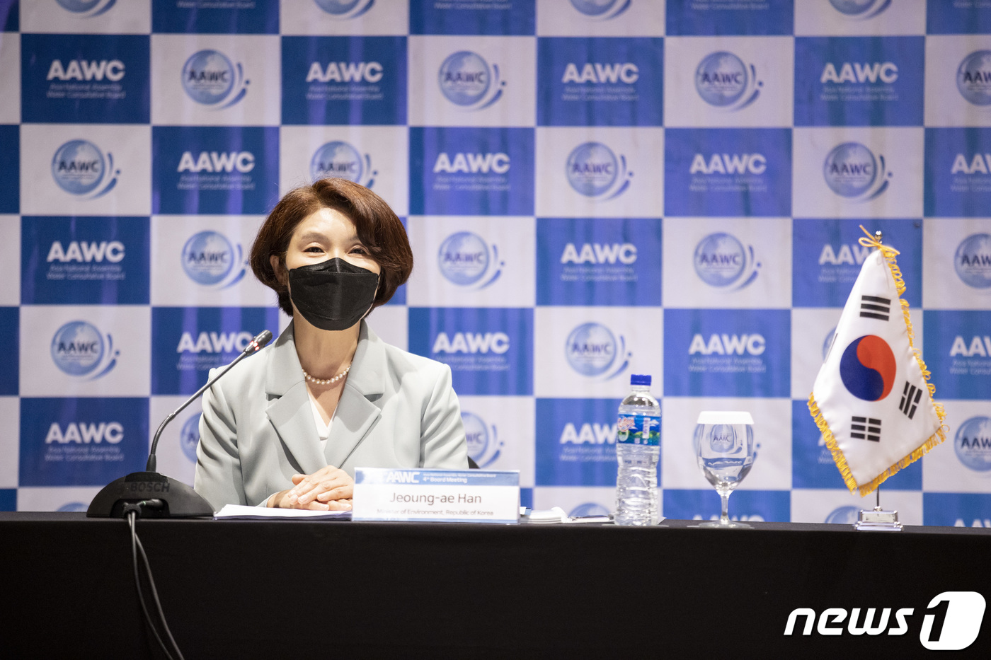 (서울=뉴스1) = 한정애 환경부장관이 15일 오전(현지시간) 인도네시아 라부안바조에서 열린 제4차 아시아 국회의원 물 협의회 이사회에서 축사하고 있다. (환경부 제공) 2022. …