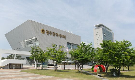 '낮술 간부' 징계 약속한 광주시의회 의장…감사기구 없는 것도 몰랐다