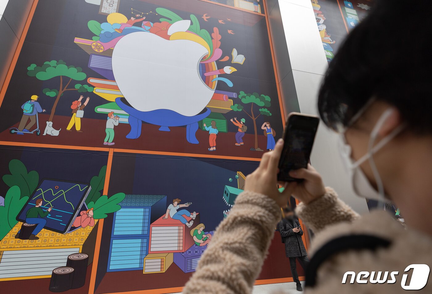 본문 이미지 - 애플스토어 명동점. 2022.3.17/뉴스1 ⓒ News1 이재명 기자