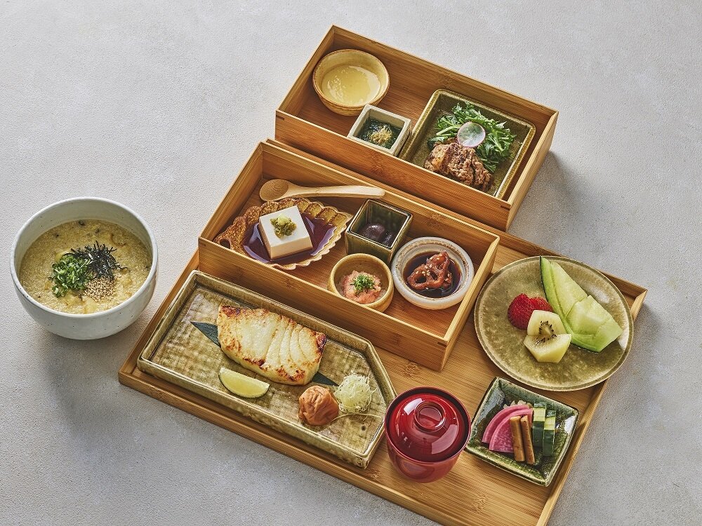 본문 이미지 - 웨스틴 조선 서울의 스시조에서 선보이는 전복죽 조찬