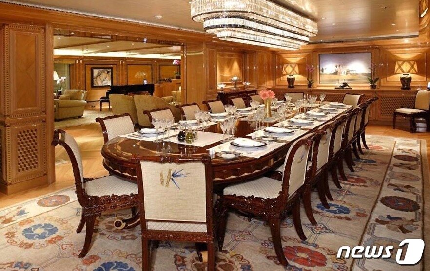 본문 이미지 - 내부 식당 모습 - 딜바 홈피 갈무리