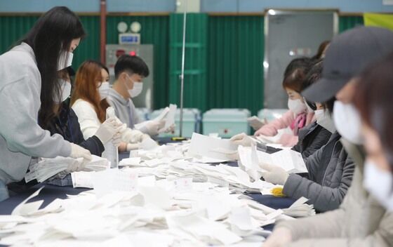제주해경, 경비함정 4척 투입 20대 대선 투표함 수·호송 지원