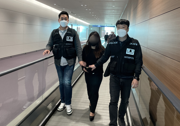 필로폰 대량 유통…'동남아 3대 마약왕' 탈북민 최정옥 징역 23년