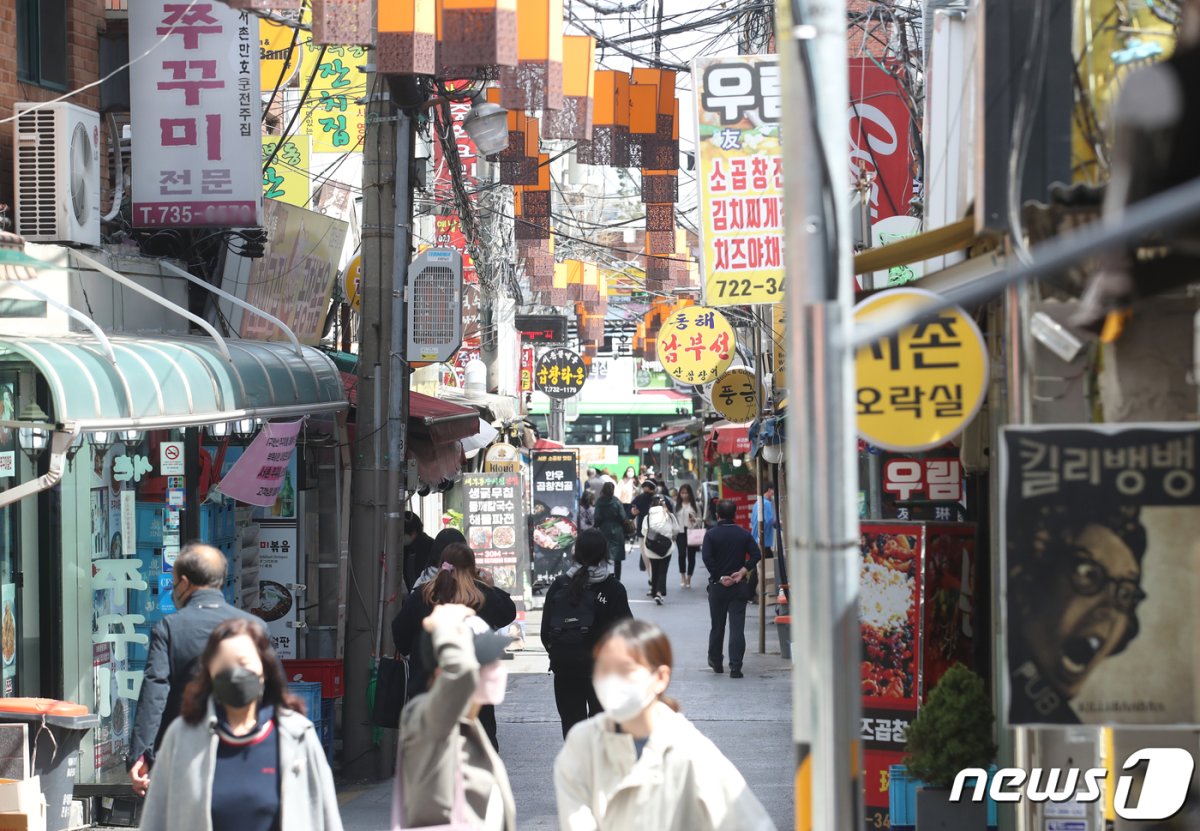 서울 종로구 한 음식문화 거리 모습./뉴스1 © News1 송원영 기자