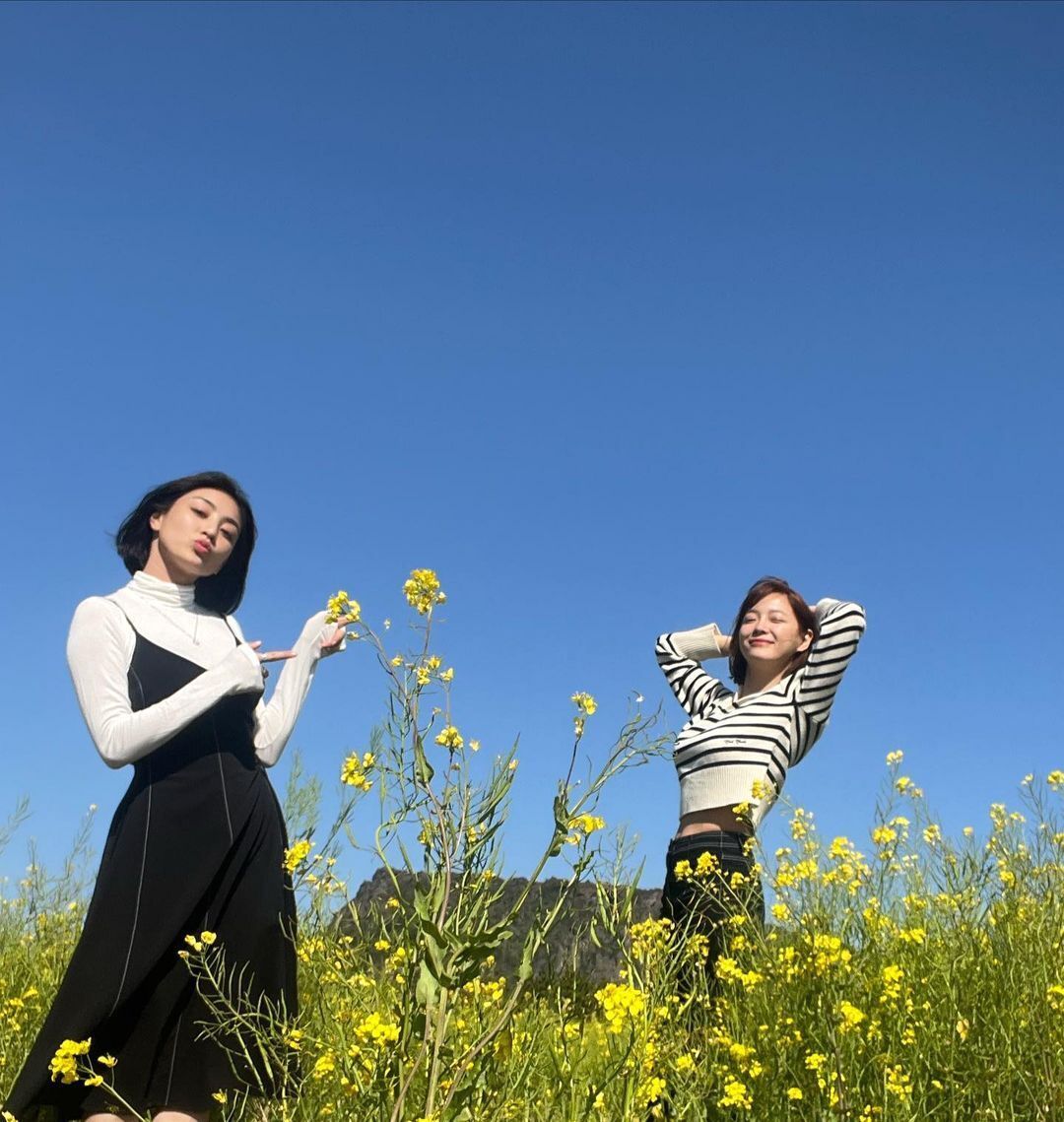 본문 이미지 - 김세정, 트와이스 지효/김세정 SNS ⓒ 뉴스1