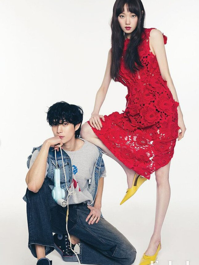 본문 이미지 - 이성경 SNS 캡처 ⓒ 뉴스1