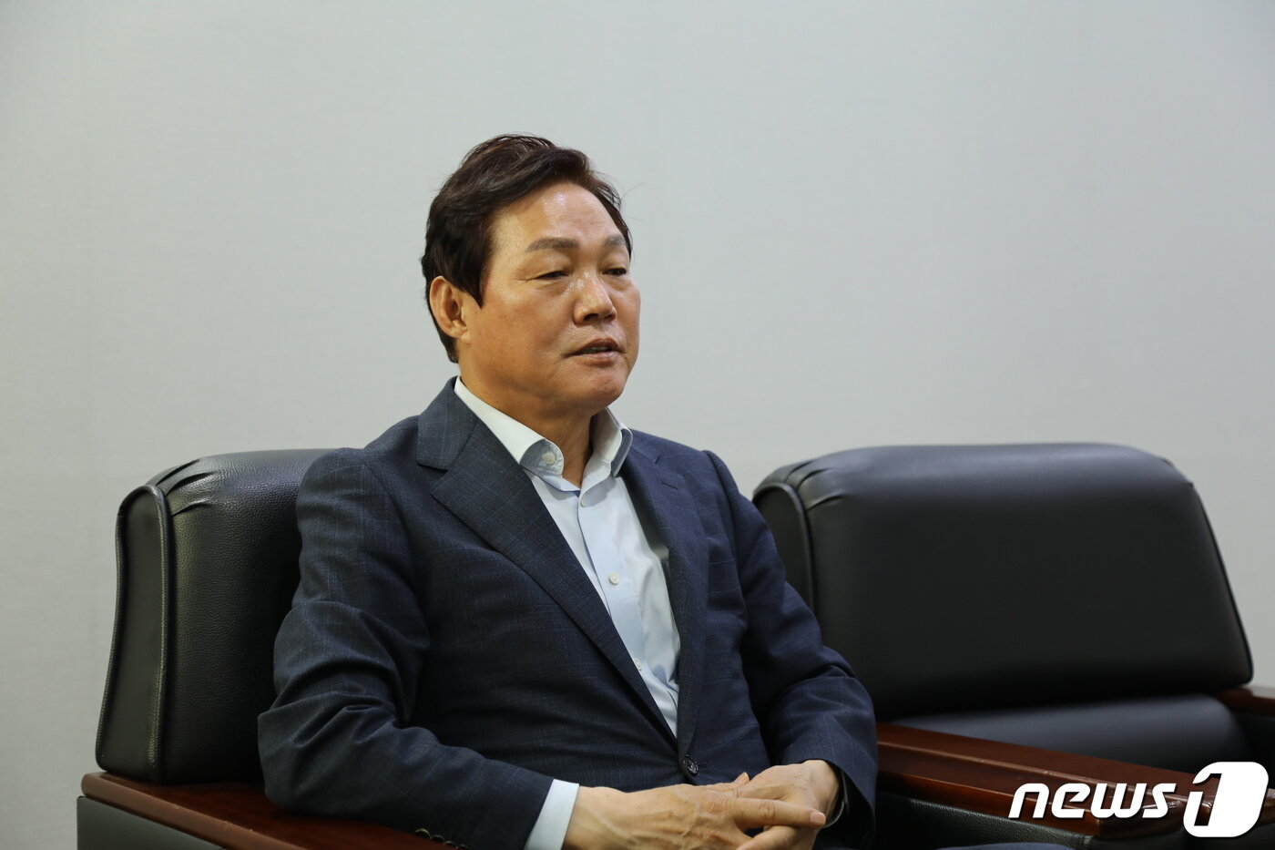 본문 이미지 - 박완수 국회의원(창원의창구)이 인터뷰를 하고 있다. 2022.4.15. ⓒ News1