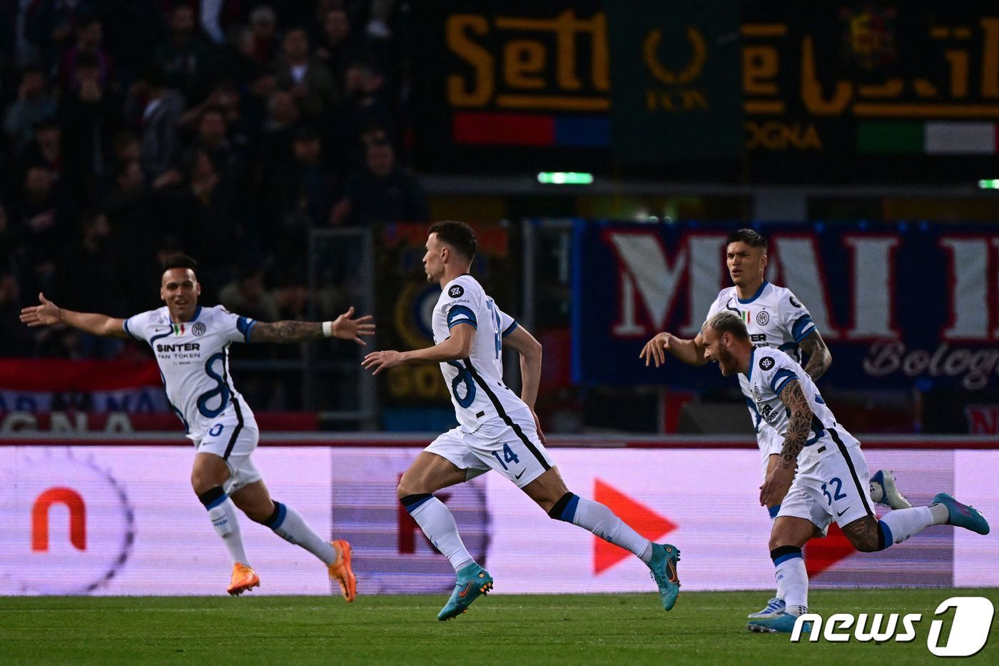 본문 이미지 - 전반 3분 선제골을 넣었던 인터밀란. ⓒ AFP=뉴스1