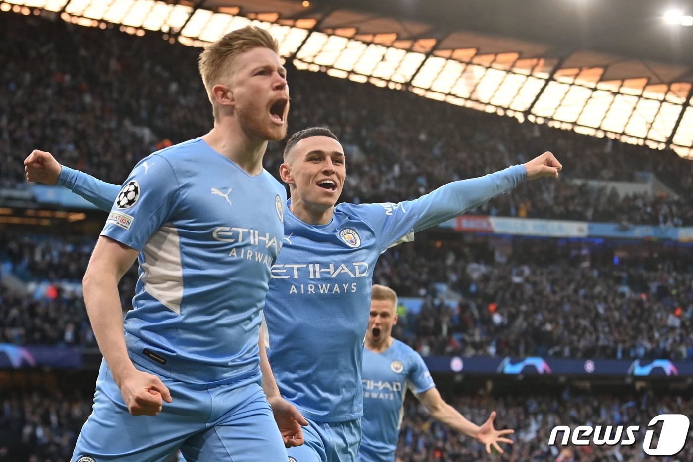 본문 이미지 - 맨체스터 시티가 레알 마드리드를 4-3으로 꺾었다.ⓒ AFP=뉴스1