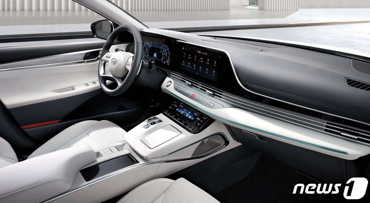 본문 이미지 - 2022 그랜저 실내(사진제공=현대자동차) ⓒ 뉴스1