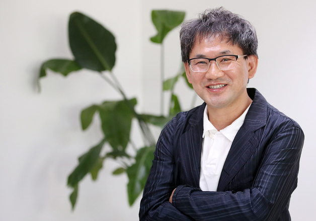 '연프 장인' 남규홍 PD, '짝'·'나는 솔로' 이어 새 예능 만든다…'계약결혼'
