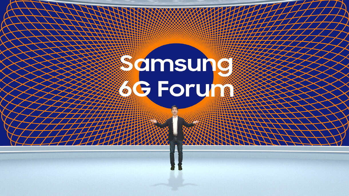 본문 이미지 - 삼성전자가 13일 온라인으로 개최한 제1회 '삼성 6G 포럼(Samsung 6G Forum)'에서 승현준 삼성리서치 연구소장(사장)이 인사말을 전하고 있다. ⓒ 뉴스1