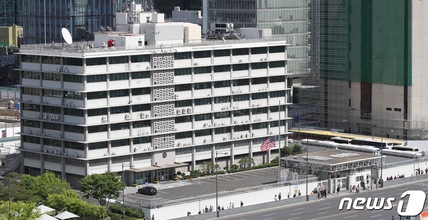 본문 이미지 - 서울 종로구 주한 미국대사관./뉴스1 ⓒ News1 박지혜 기자