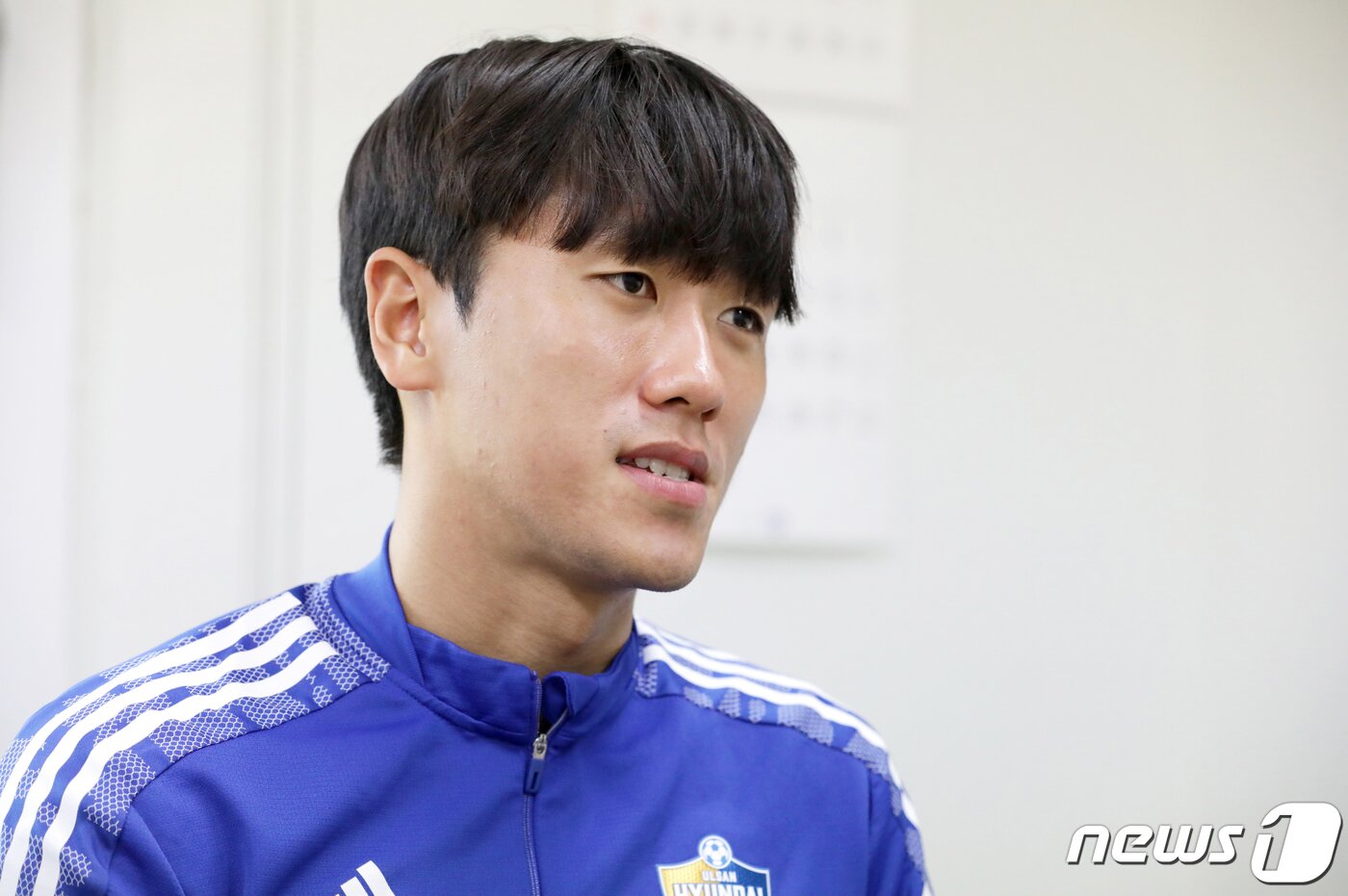 본문 이미지 - 원두재 울산현대 선수가 16일 오후 울산 동구 현대스포츠클럽하우스에서 뉴스1과 인터뷰를 하고 있다. 2022.5.16/뉴스1 ⓒ News1 조민주 기자