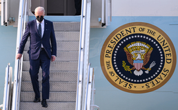 조 바이든 대통령, 오산공군기지 도착