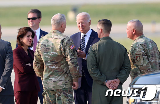 오산공군기지 도착한 바이든 미국 대통령