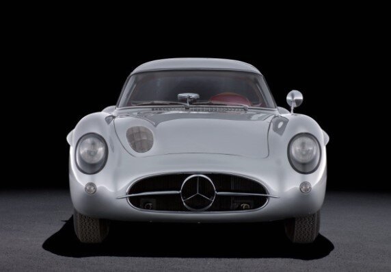 본문 이미지 - 1955년형 메르세데스-벤츠 300 SLR 울렌하우트 쿠페 (RM소더비) ⓒ 뉴스1