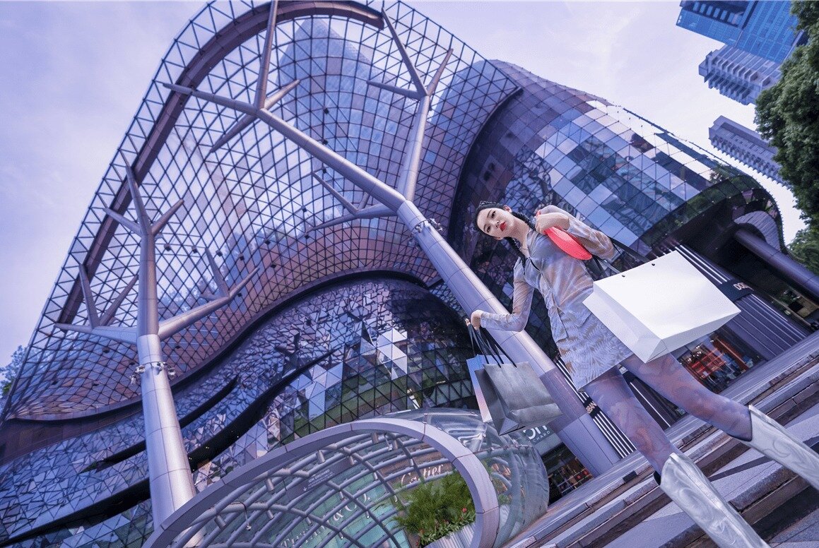 본문 이미지 - 싱가포르관광청 x 국내 최초 가상 인플루언서 로지의 다시 만나는 싱가포르 캠페인 화보