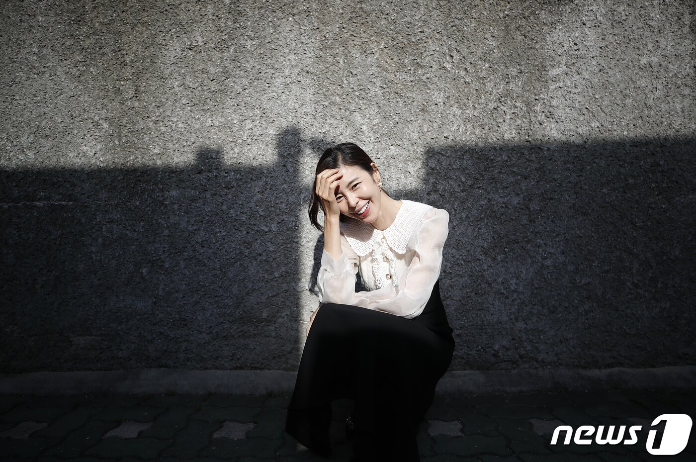 본문 이미지 - 서울 삼청동, JTBC 드라마 '그린마더스클럽' 배우 김규리. 2022.5.26/뉴스1 ⓒ News1 권현진 기자