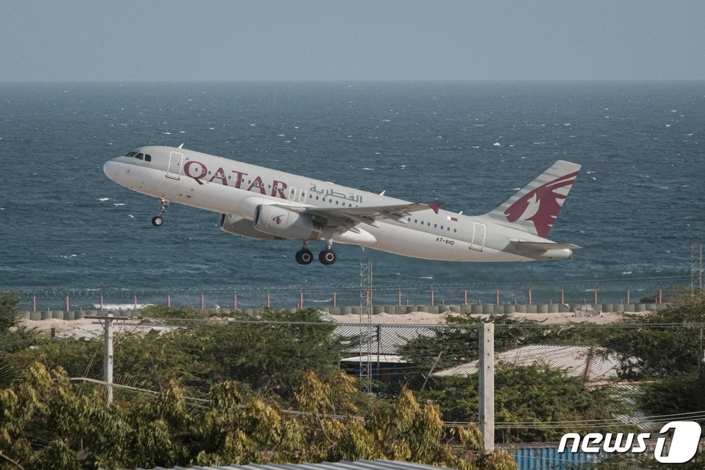 본문 이미지 - 카타르 항공 비행기. ⓒ AFP=뉴스1 