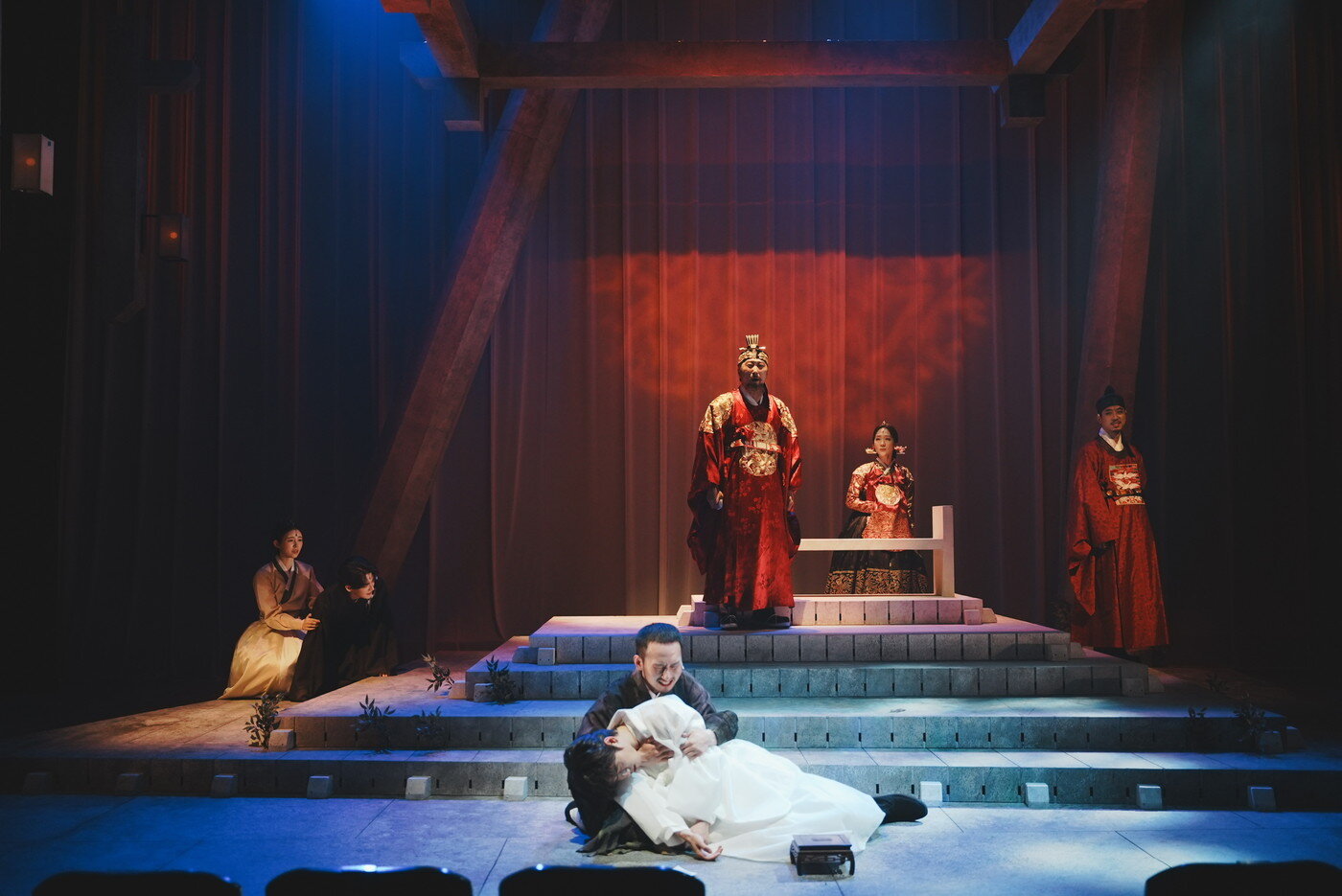 본문 이미지 - 연극 '여도' 프레스콜 / 컴퍼니다 제공 ⓒ 뉴스1