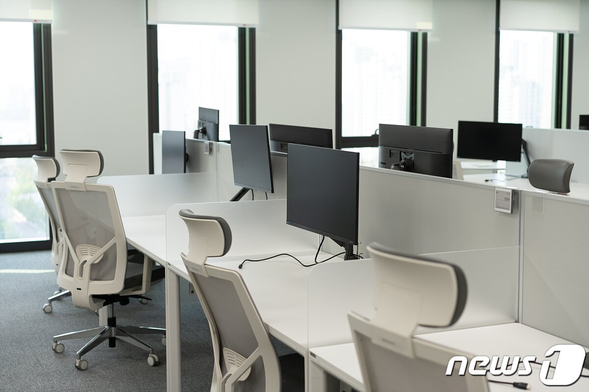 본문 이미지 - KT 송파사옥 일반 업무 공간. 2022.5.24/뉴스1 ⓒ News1 이기범 기자