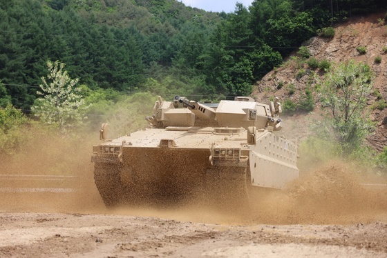 '5.8조' 루마니아 IFV, 獨 라인메탈 유력…한화에어로 "역전 가능"