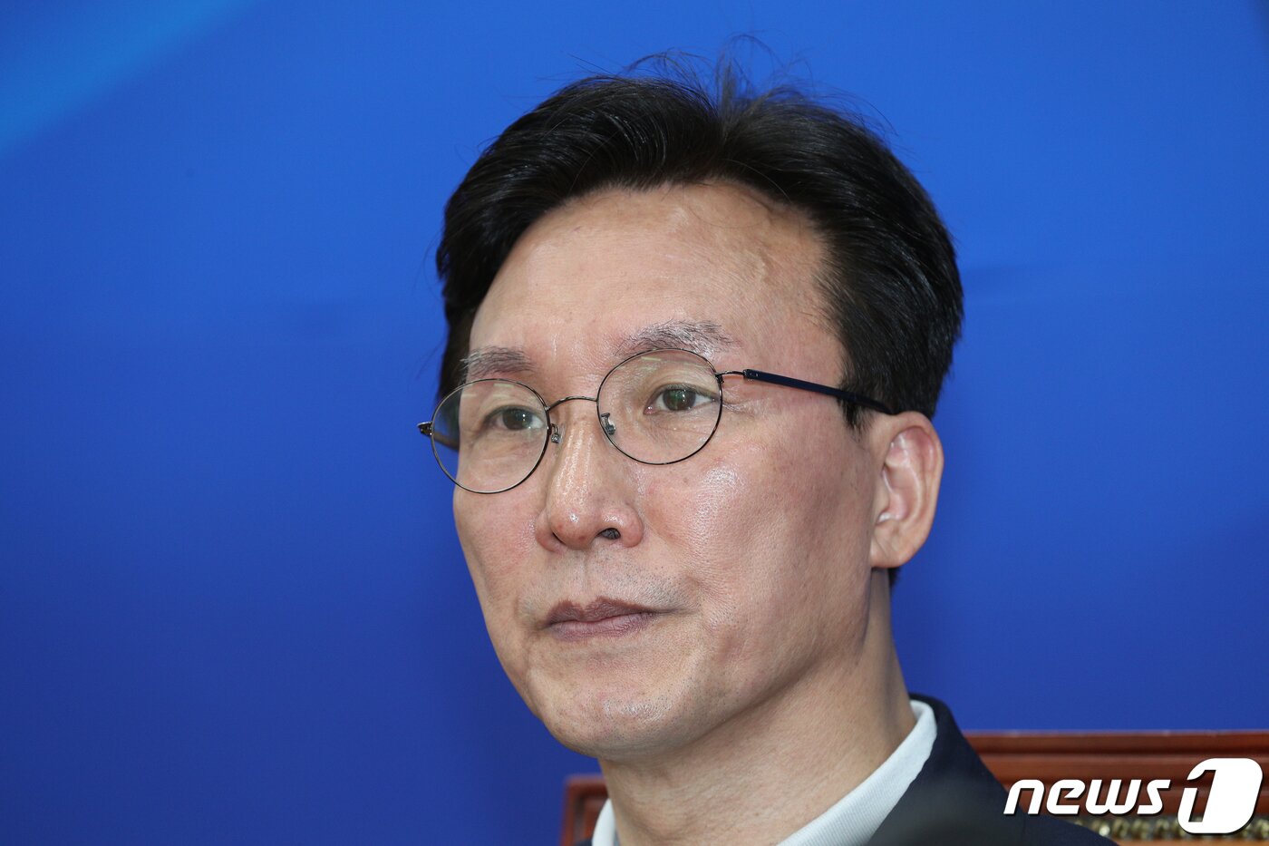 본문 이미지 - 김민석 더불어민주당 선대위 공동총괄본부장이 30일 오후 국회에서 6.1 지방선거 관련 긴급기자회견을 하고 있다. (공동취재) 2022.5.30/뉴스1 ⓒ News1 허경 기자