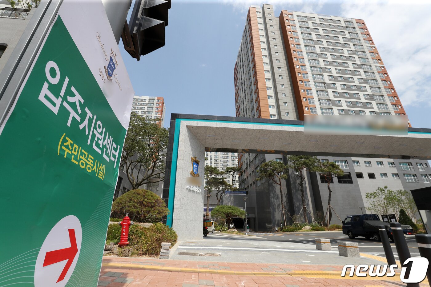 본문 이미지 - 사진은 31일 입주를 시작한 인천 검단 신도시 '왕릉뷰 아파트' 모습. 2022.5.31/뉴스1 ⓒ News1 민경석 기자