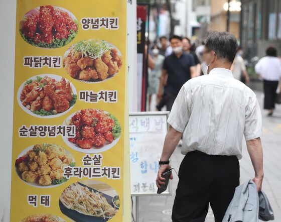 브라질산 닭 차단에 치킨업계 비상…"휘청거릴 정도는 아냐"