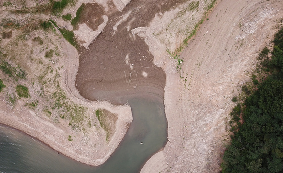 낙동간 운문댐 가뭄 '주의' 단계 진입…"하루 최대 9.8만톤 감량"