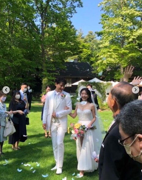 본문 이미지 - 가수 이지훈, 아내 아야네/ 아야네 인스타그램 캡처 ⓒ 뉴스1