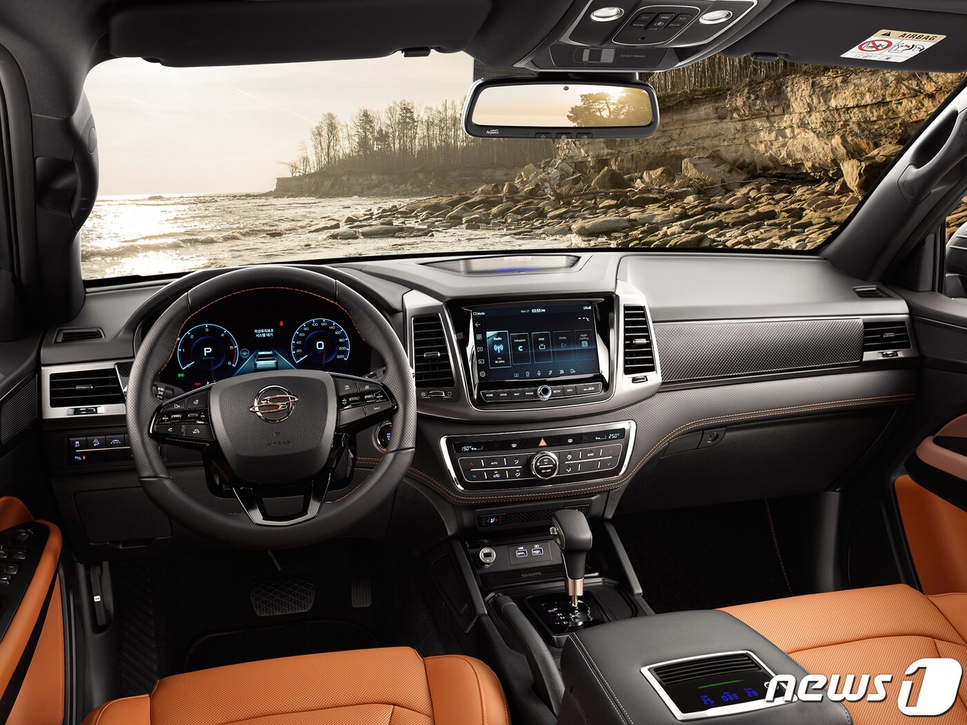 본문 이미지 - 뉴 렉스턴 스포츠 칸 내부 (쌍용차 제공)ⓒ 뉴스1