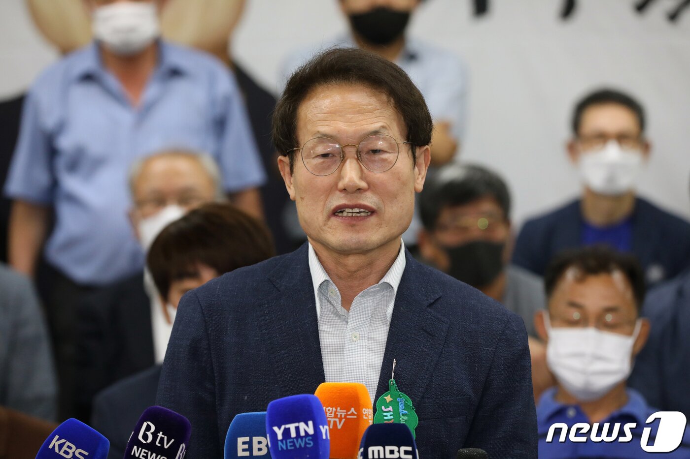 본문 이미지 - 조희연 서울특별시 교육감 후보자가 2일 서울 서대문구 선거사무소에서 제8회 전국동시지방선거 서울시교육감 당선이 확실시된 후 소감을 밝히고 있다. 2022.6.2/뉴스1 ⓒ News1 황기선 기자