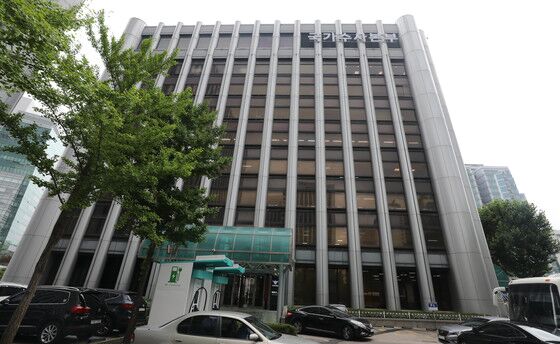 '대마 수수 미수 혐의' 이철규 아들에 대마 제공 혐의자 검거
