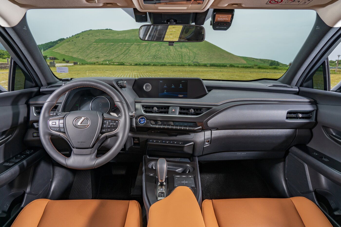 본문 이미지 - 렉서스 UX 300e 인테리어(렉서스코리아 제공)ⓒ 뉴스1