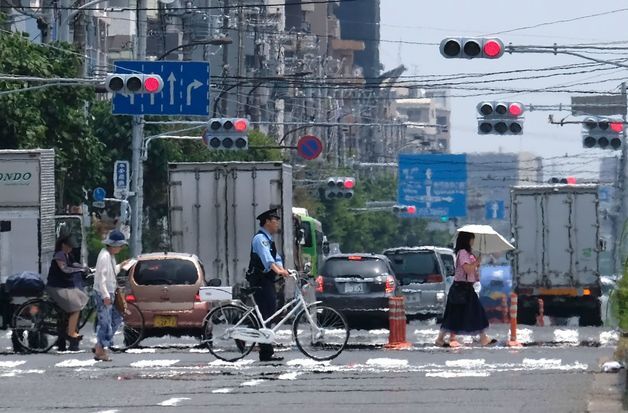 日, 10월 하순에 '한여름 날씨'…도쿄·오사카 30도 넘어 신기록
