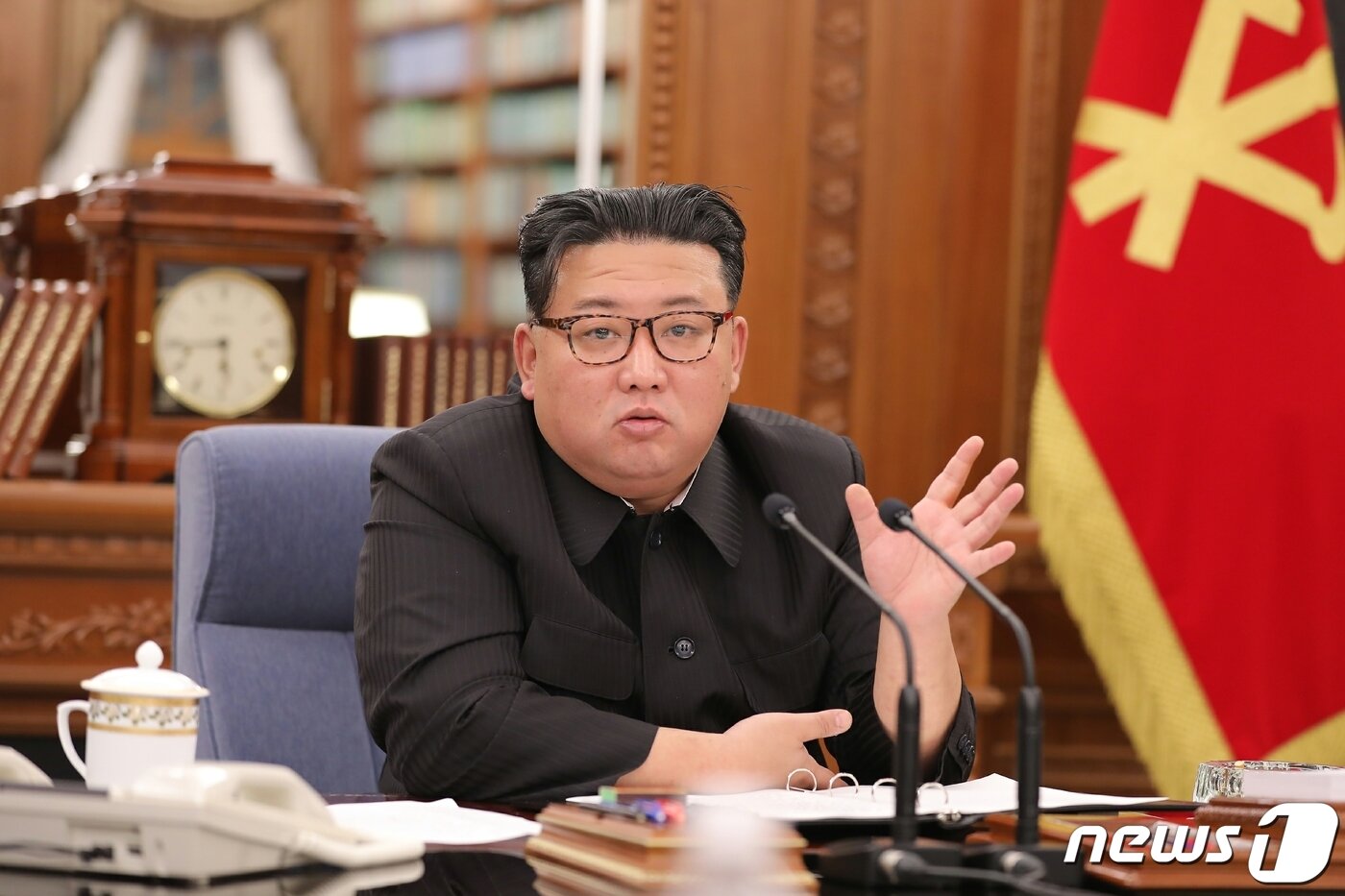 본문 이미지 - (평양 노동신문=뉴스1) = 김정은 북한 조선노동당 총비서. [국내에서만 사용가능. 재배포 금지. DB 금지. For Use Only in the Republic of Korea. Redistribution Prohibited] rodongphoto@news1.kr