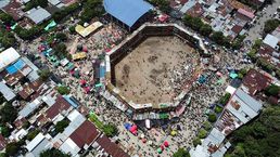 [사진] 관중석 무너져 아수라장 된 콜롬비아 투우장