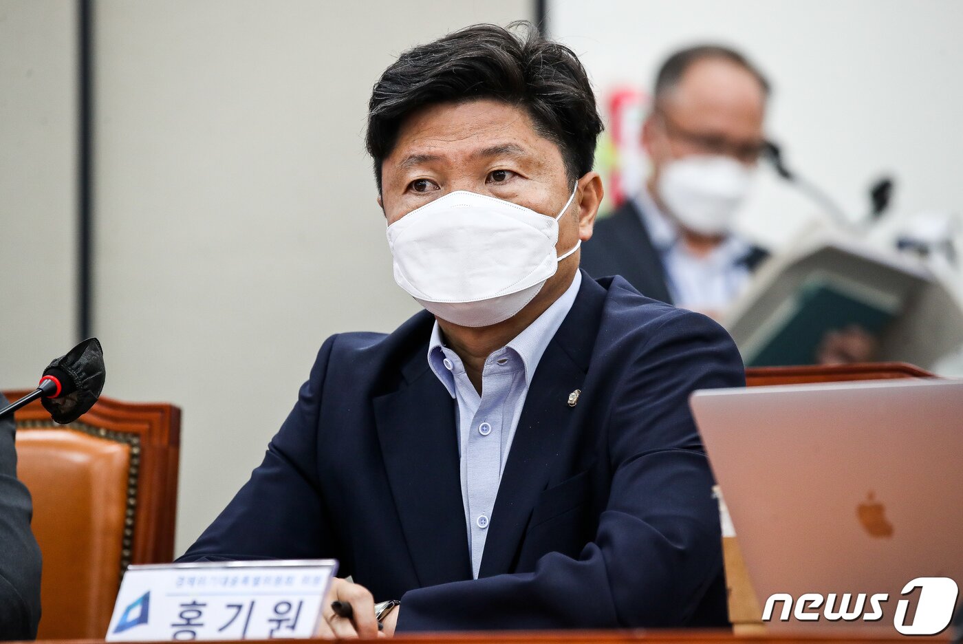 본문 이미지 - 홍기원 더불어민주당 의원.(공동취재)/뉴스1 ⓒ News1 유승관 기자