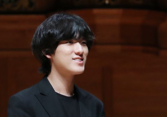 임윤찬, '478년 역사' 獨 관현악단과 호흡…슈만 협주곡 연주