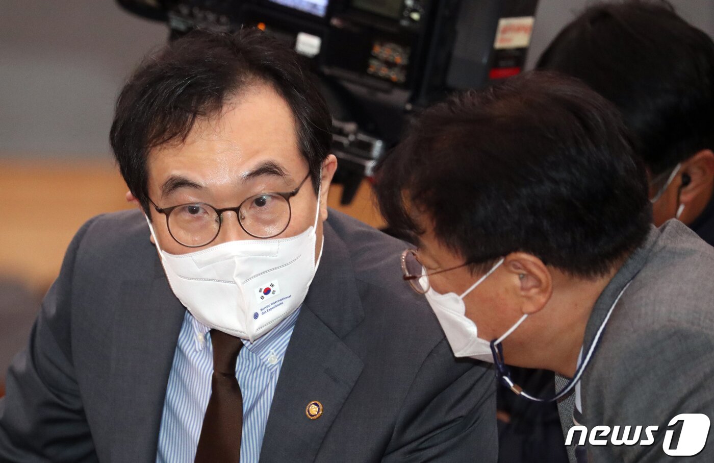 본문 이미지 - 이도훈 외교부 2차관(왼쪽) ./뉴스1 ⓒ News1 김명섭 기자