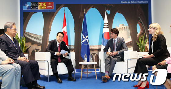 윤석열 대통령, 트뤼도 캐나다 총리와 양국 협력 확대 논의