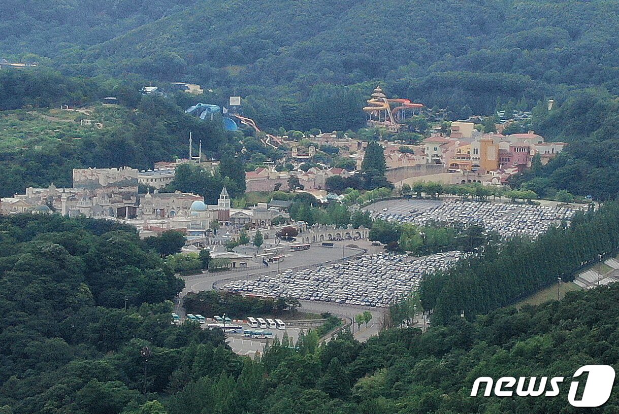 본문 이미지 - 경기 용인시 처인구 에버랜드 주차장. 2022.6.5/뉴스1 ⓒ News1  