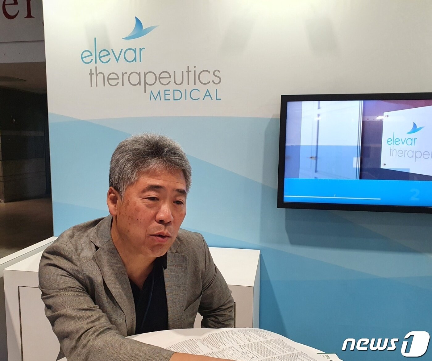 본문 이미지 - 정세호 엘레바 대표가 6일(현지시간) 미국 시카고에서 열린 미국임상종양학회(ASCO)에서 <뉴스1>과 인터뷰를 진행했다. ⓒ 뉴스1