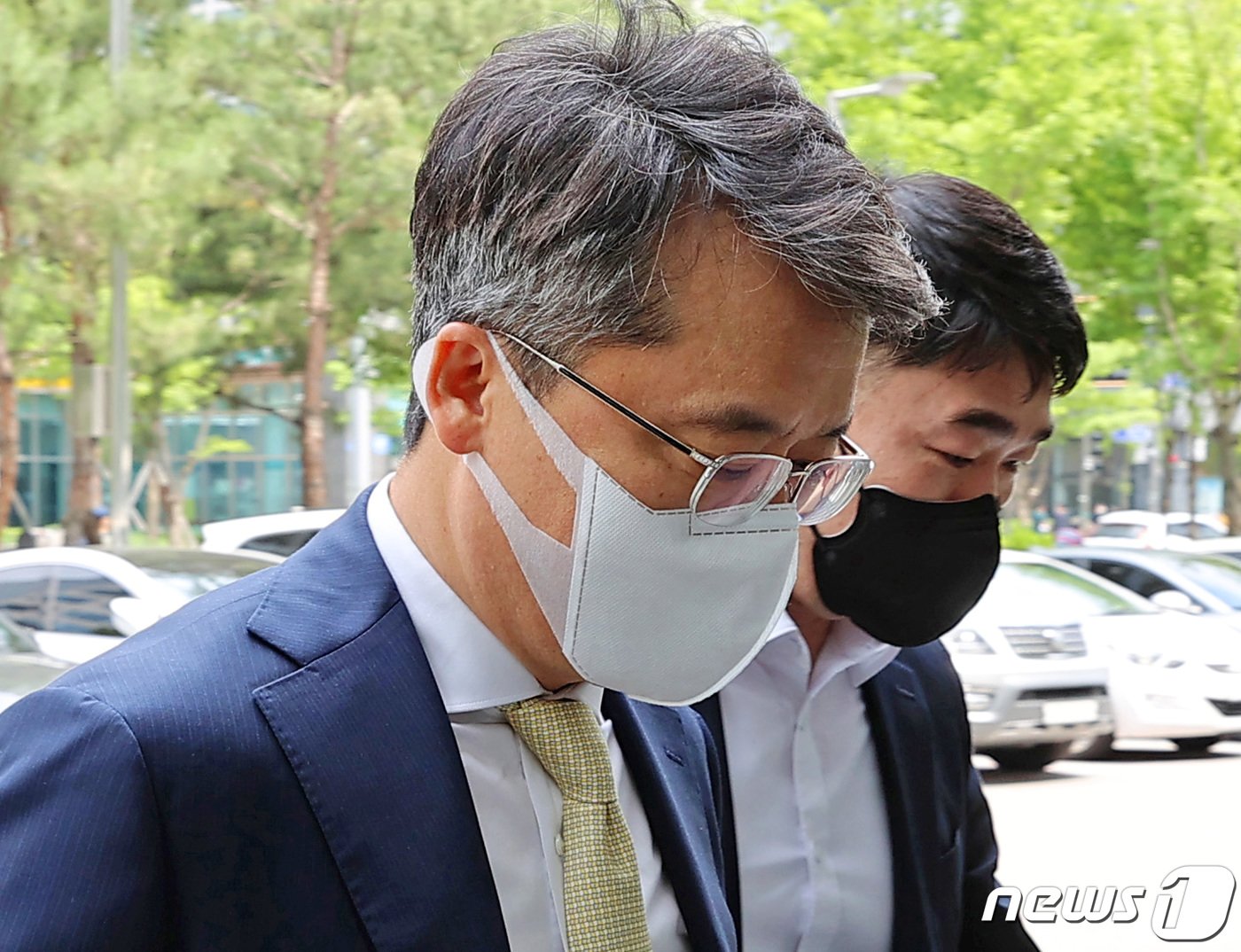 본문 이미지 - 지난 2022년서울 송파구 서울동부지방법원에서 열린 정보통신망이용촉진 및 정보보호에 관한 법률 위반 혐의 1심 선고 공판에 출석하고 있는 모습. &#40;공동취재&#41; 2022.6.8/뉴스1 ⓒ News1 이성철 기자