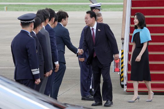 이준석 "金 여사 카톡 일부 봤다, 나올 것 많아…尹, 韓보단 날 더 좋아할 것"